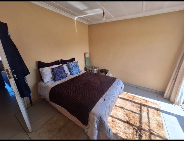 2 BEDROOM FLAT FOR SALE IN PEACEHAVEN